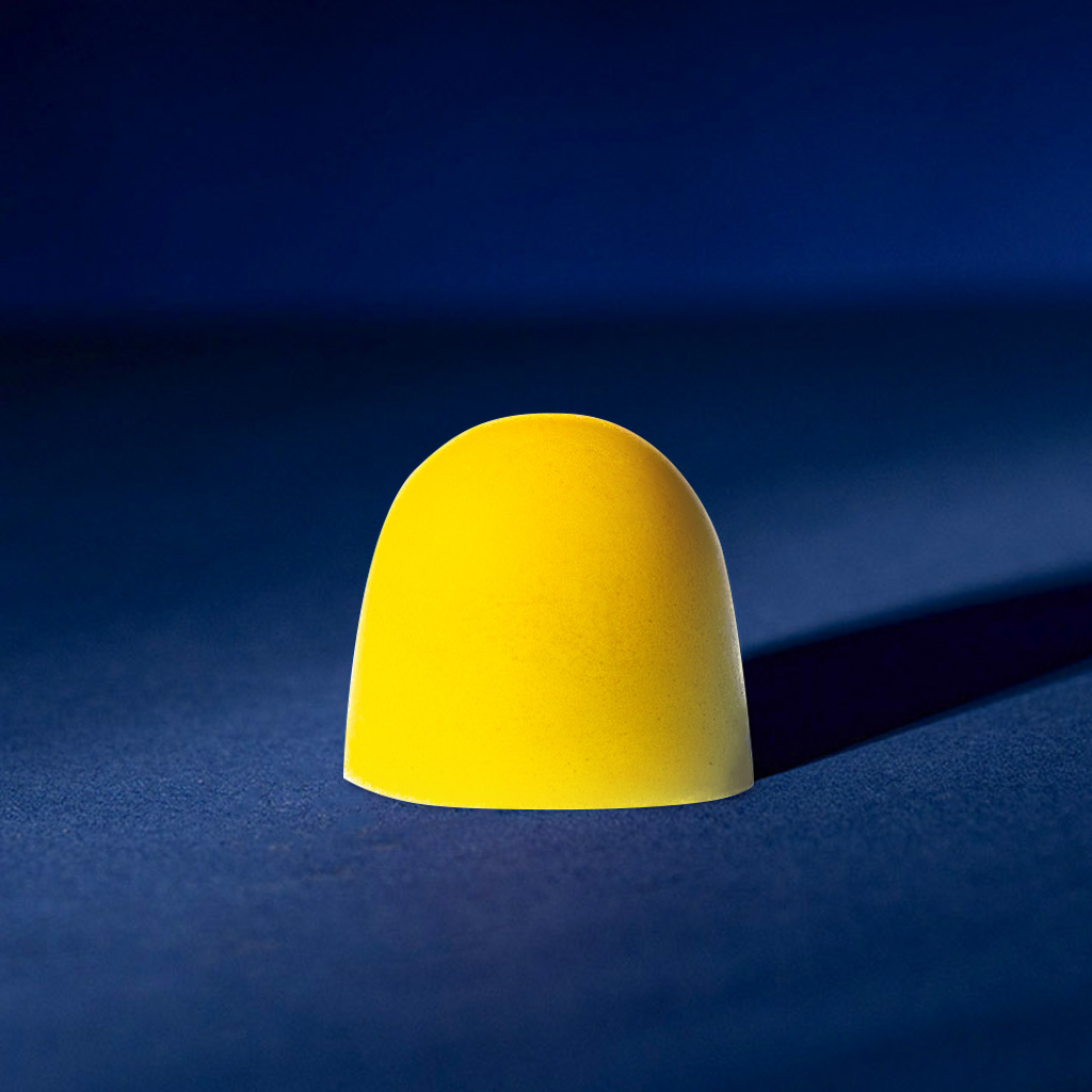 kategoria Praliny  i Makaroniki, produkt na obrazku to Pralina słodka marakuja - 4 szt.